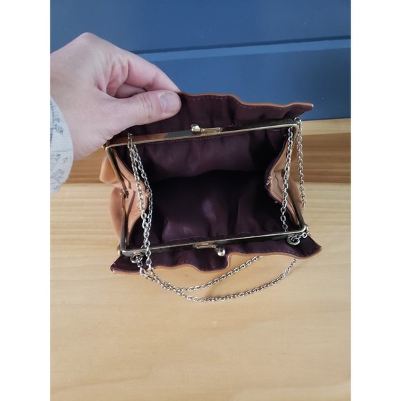 Vintage Tan Vegan Leather Handbag with Gold Chain - Picture 3 of 5